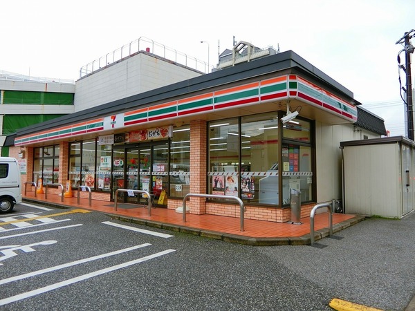 　セブンイレブン彦根駅前店（コンビニ）／995m　