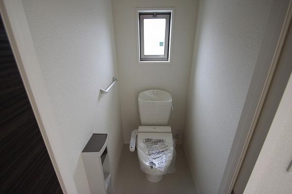 シャーメゾン　メイプル　トイレ　